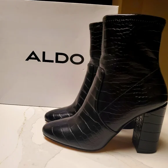 Boots - Picture 1 of 4